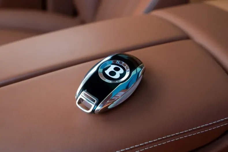 Bentley Bentayga din 2023 cu 29.022 km - oferta BEN224440 - foto 31