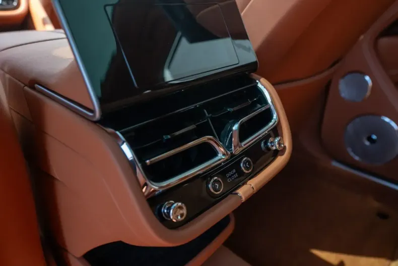 Bentley Bentayga din 2023 cu 29.022 km - oferta BEN224440 - foto 33