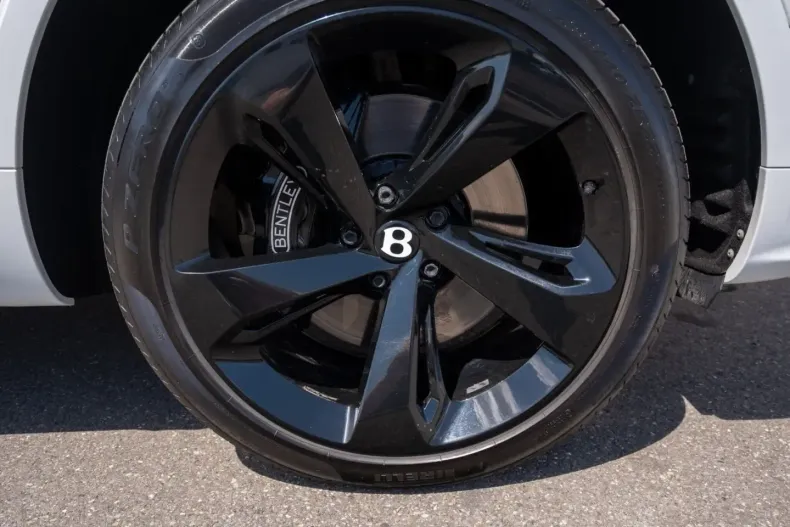 Bentley Bentayga din 2023 cu 29.022 km - oferta BEN224440 - foto 36