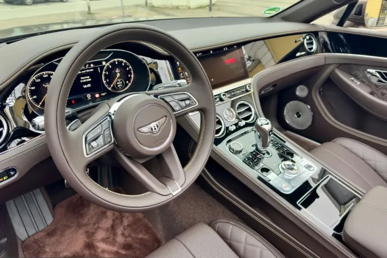 Bentley Continental GTC din 2023 cu 2.071 km - oferta BEN224444 - foto 10