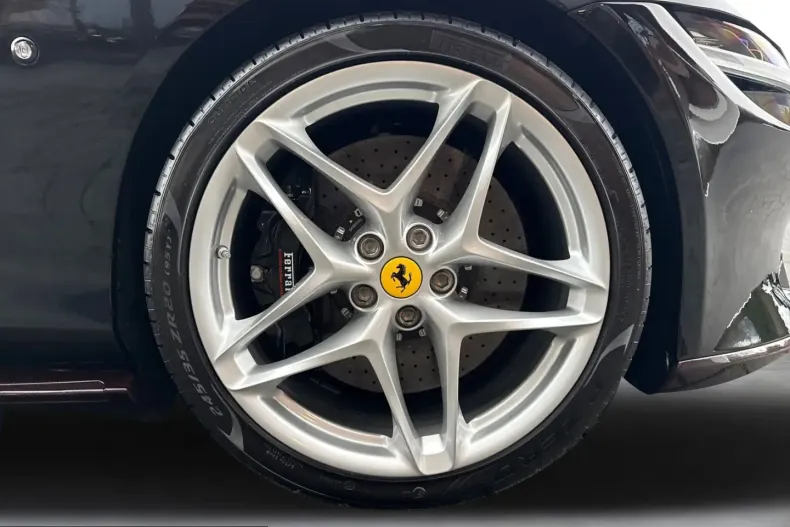 Ferrari Roma din 2024 cu 4.500 km - oferta FER224449 - foto 12