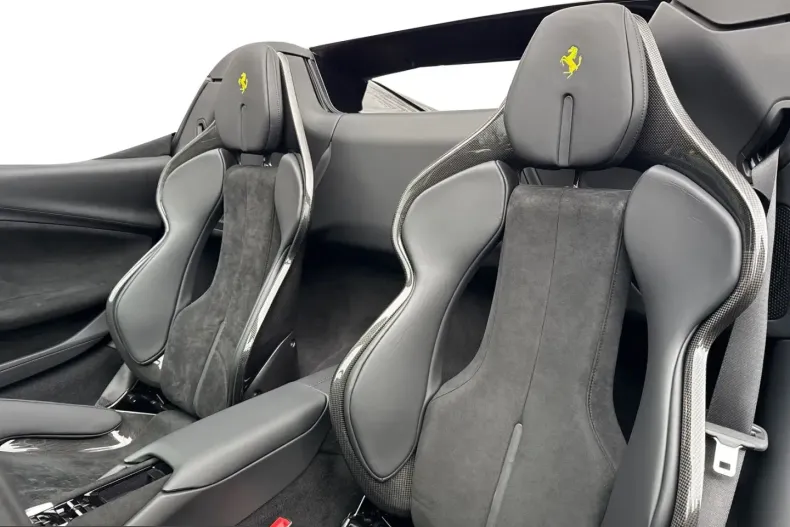 Ferrari 296 GTS din 2025 cu 1.900 km - oferta FER224450 - foto 15