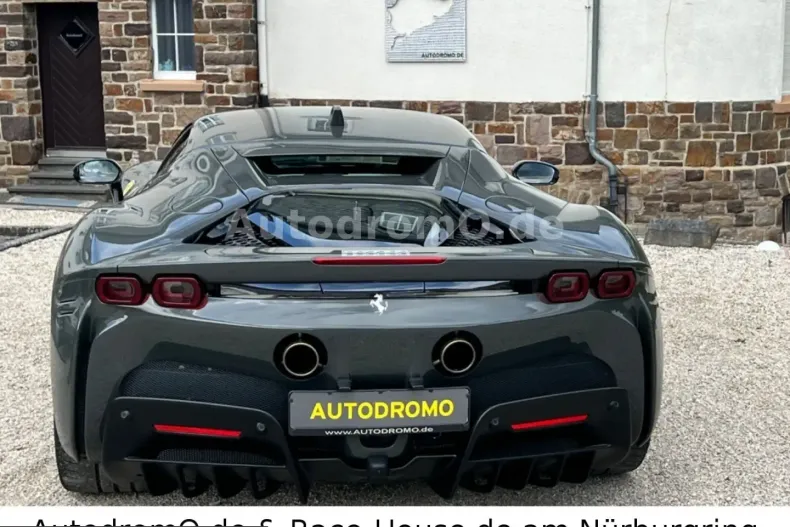 Ferrari SF90 din 2022 cu 2.500 km - oferta FER224452 - foto 14