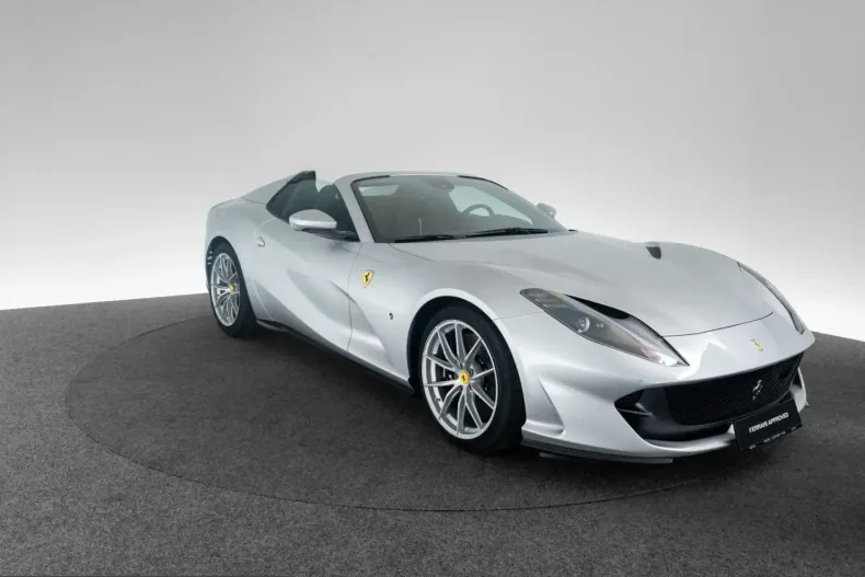 Ferrari 812 din 2022 cu 10.000 km - oferta FER224453 - foto 8