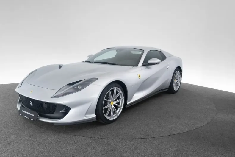 Ferrari 812 din 2022 cu 10.000 km - oferta FER224453 - foto 10