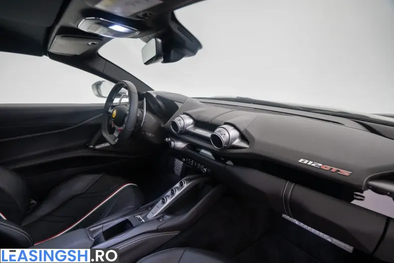 Ferrari 812 din 2022 cu 10.000 km - oferta FER224453 - foto 37