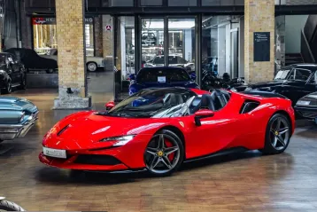 Ferrari SF90 din 2022 - oferta FER224457