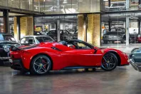 Ferrari SF90 din 2022 cu 1.830 km - oferta FER224457 - foto 4