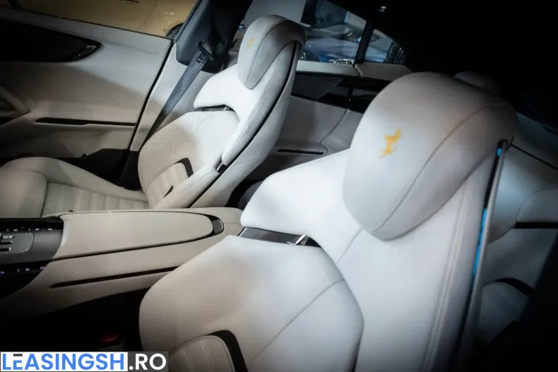 Ferrari Purosangue din 2025 cu 3.445 km - oferta FER224458 - foto 12