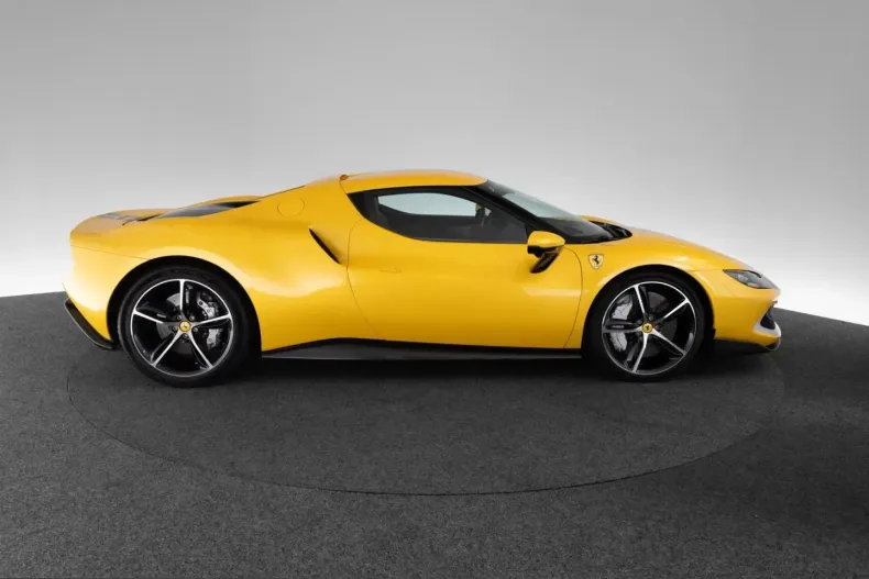 Ferrari 296 GTB din 2023 cu 29.000 km - oferta FER224459 - foto 5