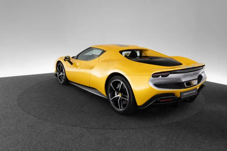 Ferrari 296 GTB din 2023 cu 29.000 km - oferta FER224459 - foto 9