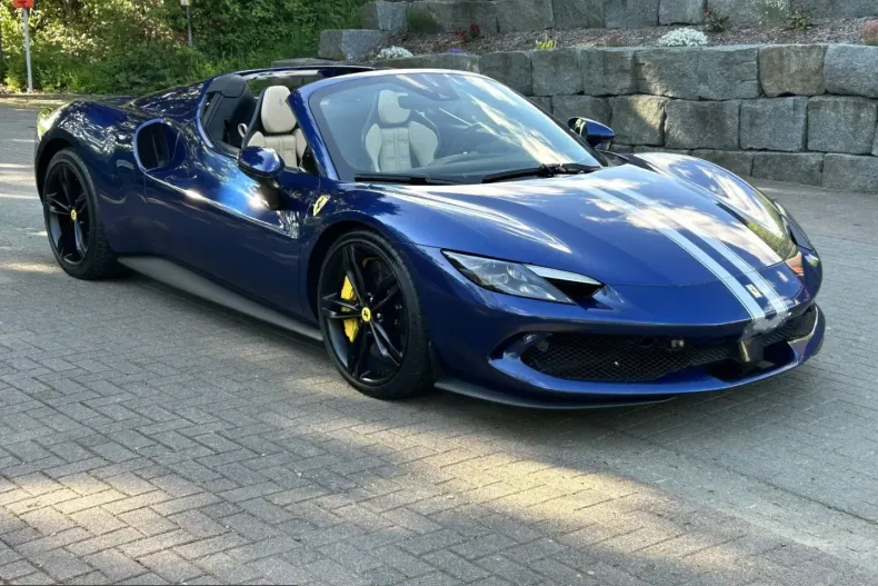 Ferrari 296 GTS din 2025 cu 3.800 km - oferta FER224460 - foto 15