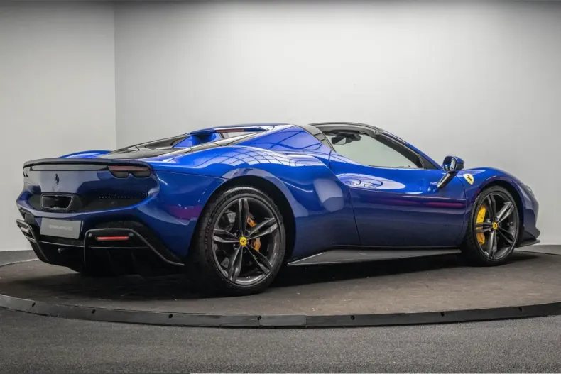 Ferrari 296 GTS din 2023 cu 9.322 km - oferta FER224461 - foto 5
