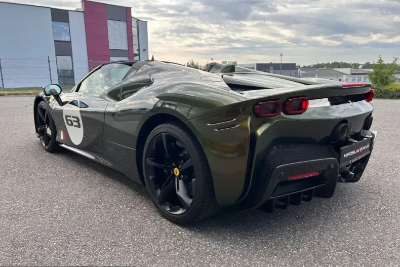 Ferrari SF90 din 2023 cu 1.912 km - oferta FER224464 - foto 6