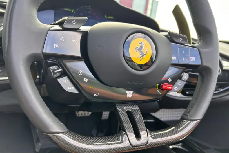 Ferrari SF90 din 2023 cu 1.912 km - oferta FER224464 - foto 14