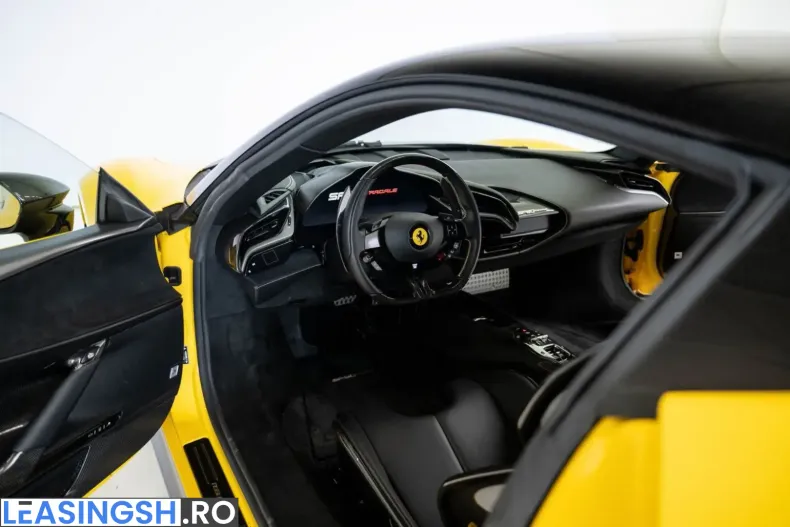 Ferrari SF90 din 2022 cu 1.400 km - oferta FER224465 - foto 9
