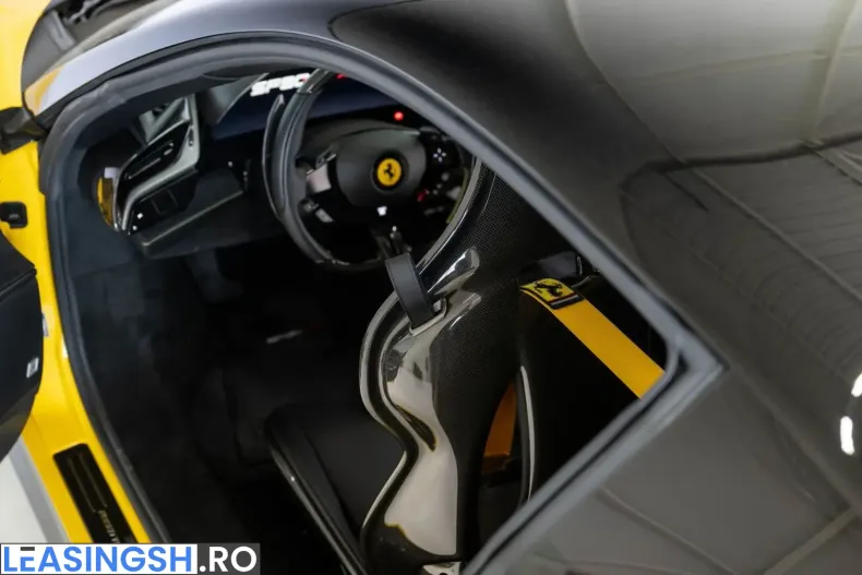 Ferrari SF90 din 2022 cu 1.400 km - oferta FER224465 - foto 12