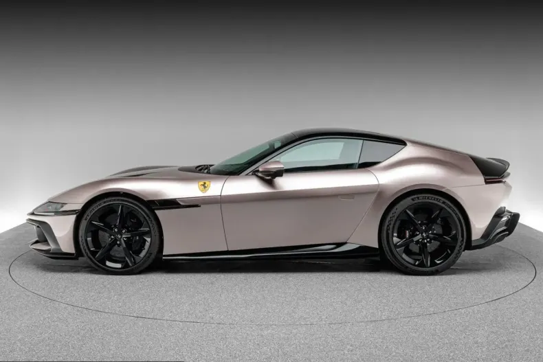 Ferrari 12Cilindri din 2025 cu 5.800 km - oferta FER224467 - foto 2