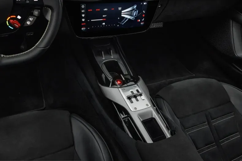 Ferrari 12Cilindri din 2025 cu 5.800 km - oferta FER224467 - foto 12