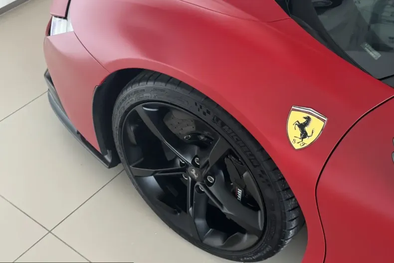 Ferrari SF90 din 2024 cu 2.600 km - oferta FER224469 - foto 37