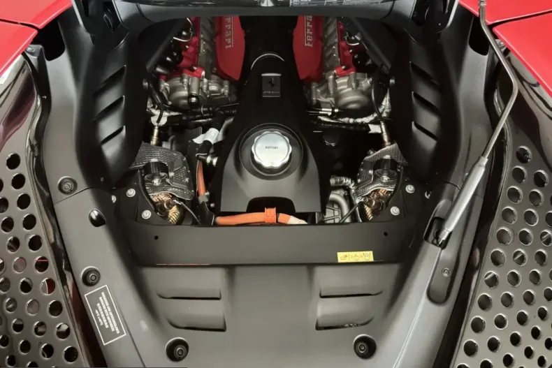 Ferrari SF90 din 2024 cu 2.600 km - oferta FER224469 - foto 38