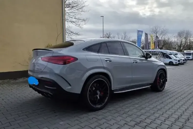 Mercedes-Benz GLE 53 AMG (Clasa GLE) din 2025 cu 3.400 km - oferta MER224470 - foto 4