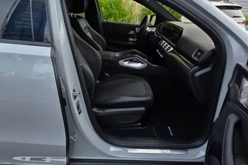 Mercedes-Benz GLE 53 AMG (Clasa GLE) din 2025 cu 3.400 km - oferta MER224470 - foto 8