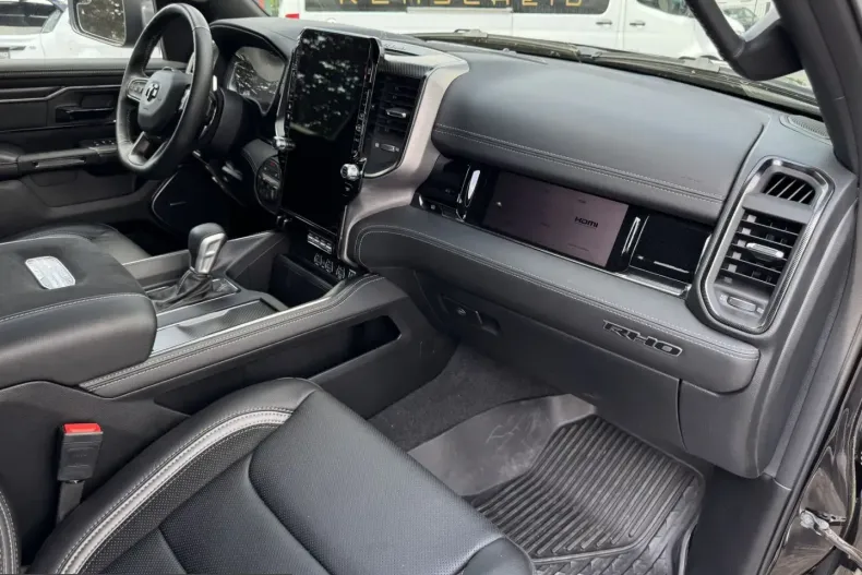 Dodge RAM din 2025 cu 1.800 km - oferta DOD224489 - foto 17