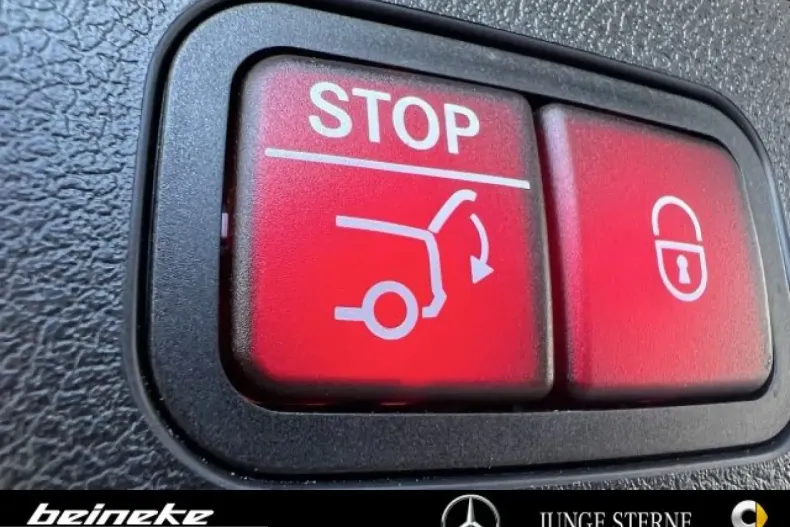 Mercedes-Benz E 300 (Clasa E) din 2025 cu 16.709 km - oferta MER224492 - foto 19