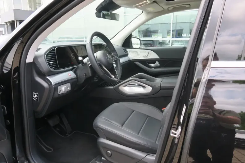 Mercedes-Benz GLE 400 (Clasa GLE) din 2025 cu 19.127 km - oferta MER224494 - foto 6