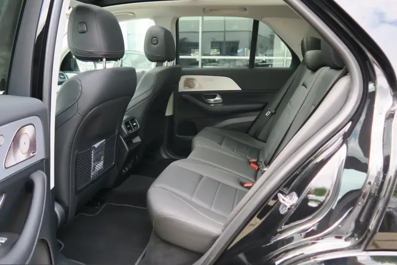 Mercedes-Benz GLE 400 (Clasa GLE) din 2025 cu 19.127 km - oferta MER224494 - foto 7