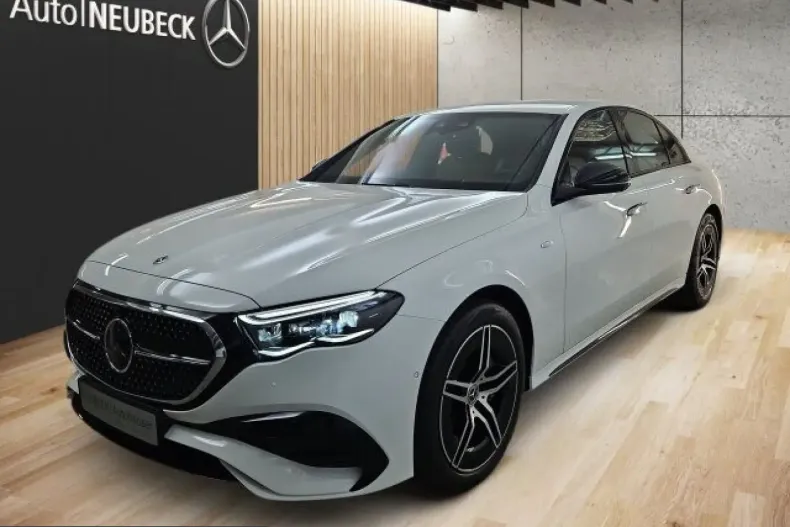 Mercedes-Benz E 300 (Clasa E) din 2024 cu 28.350 km - oferta MER224499 - foto 1