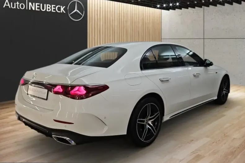 Mercedes-Benz E 300 (Clasa E) din 2024 cu 28.350 km - oferta MER224499 - foto 6