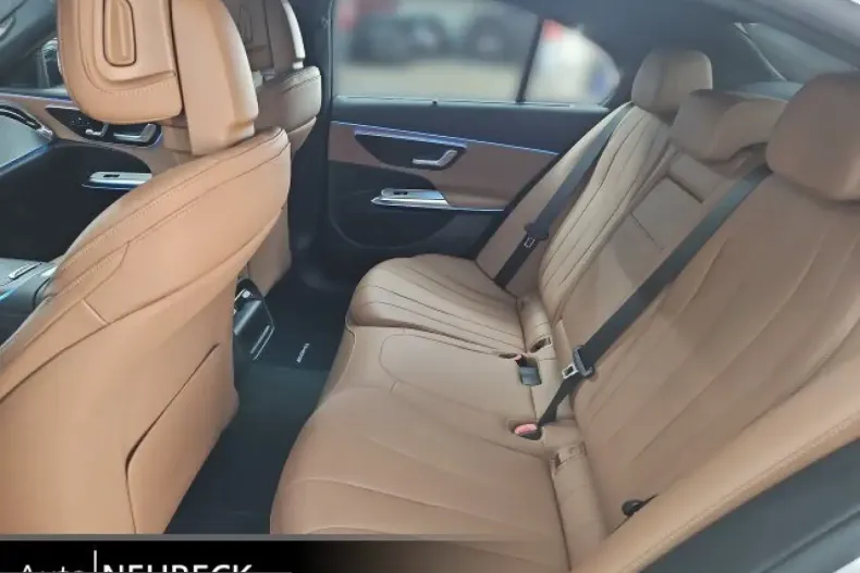 Mercedes-Benz E 300 (Clasa E) din 2024 cu 28.350 km - oferta MER224499 - foto 17