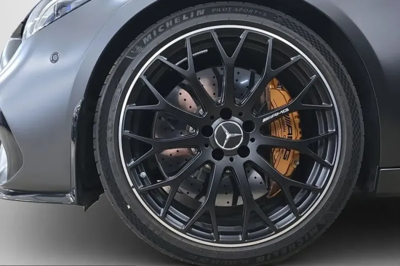 Mercedes-Benz C 63 AMG (Clasa C) din 2024 cu 13.272 km - oferta MER224501 - foto 5