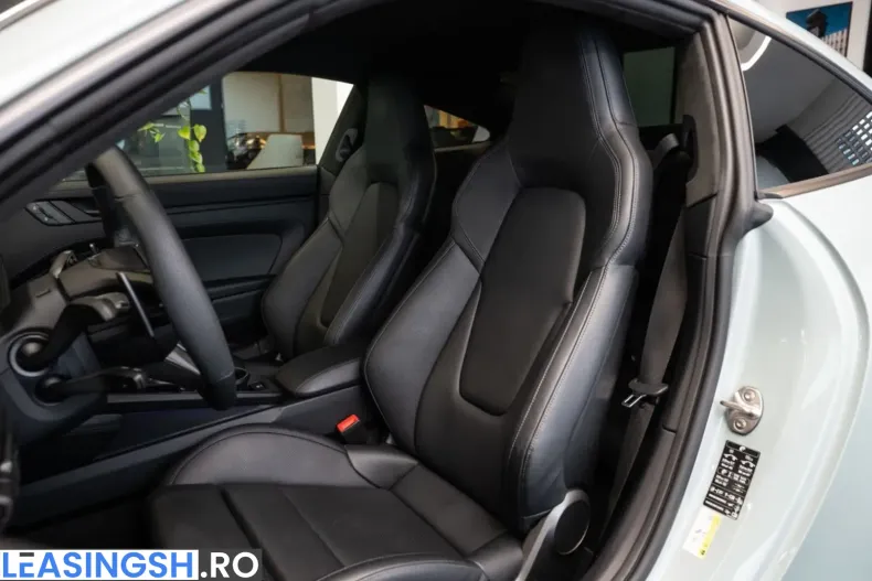 Porsche 911 din 2025 cu 6.500 km - oferta POR224503 - foto 8