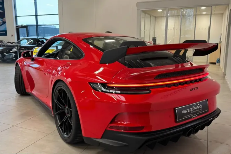 Porsche 911 din 2024 cu 2.100 km - oferta POR224506 - foto 3