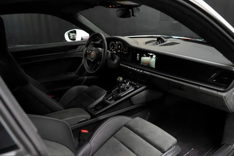 Porsche 911 din 2025 cu 2.500 km - oferta POR224508 - foto 17