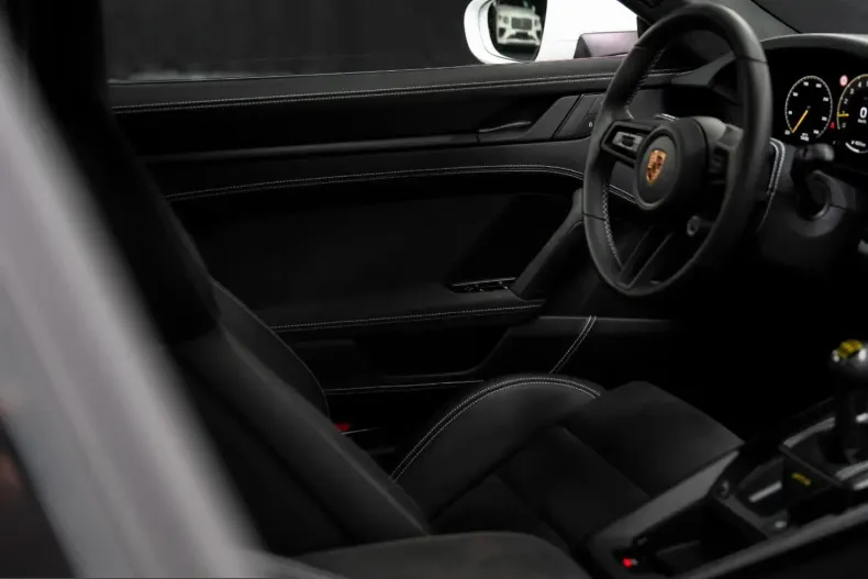 Porsche 911 din 2025 cu 2.500 km - oferta POR224508 - foto 20