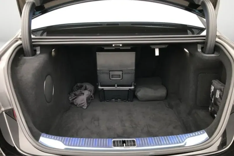 Mercedes-Benz S 580 (Clasa S) din 2025 cu 16.866 km - oferta MER224515 - foto 10