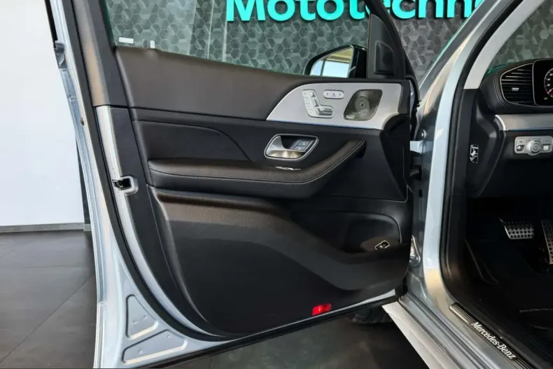 Mercedes-Benz GLS 350 (Clasa GLS) din 2024 cu 28.297 km - oferta MER224521 - foto 12