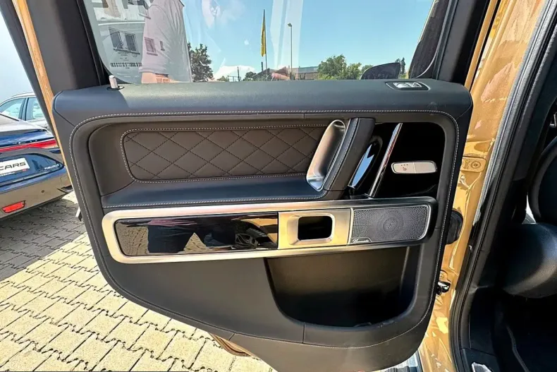 Mercedes-Benz G 63 AMG (Clasa G) din 2025 cu 33.350 km - oferta MER224524 - foto 12