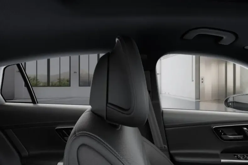 Mercedes-Benz GLC 400 (Clasa GLC) din 2025 cu 19.998 km - oferta MER224527 - foto 16