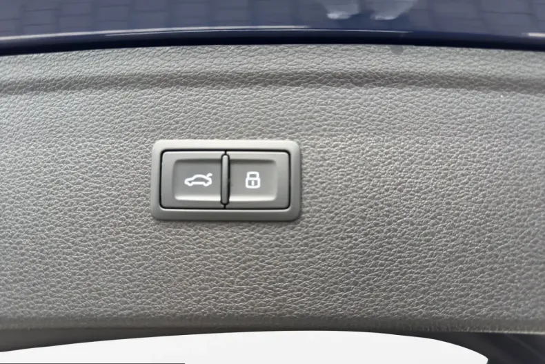 Audi Q5 din 2025 cu 14.800 km - oferta AUD224532 - foto 10