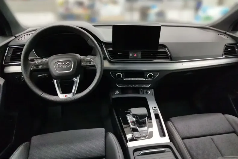 Audi Q5 din 2025 cu 11.900 km - oferta AUD224533 - foto 11