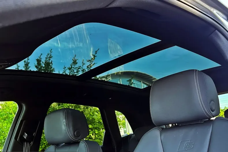 Audi Q5 din 2023 cu 16.890 km - oferta AUD224535 - foto 12