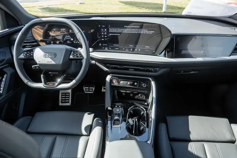 Audi Q5 din 2025 cu 10.256 km - oferta AUD224537 - foto 5