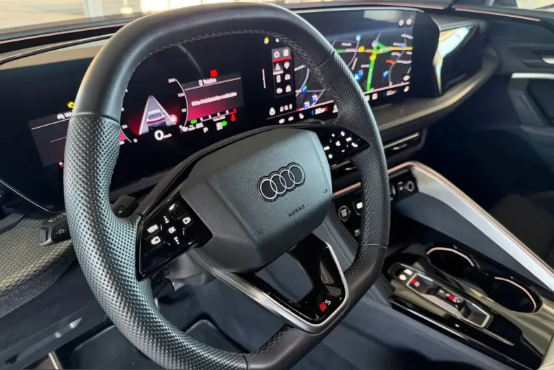 Audi Q5 din 2025 cu 13.400 km - oferta AUD224538 - foto 13