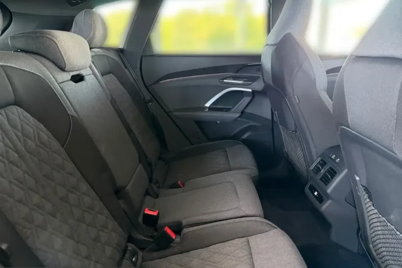 Audi Q5 din 2025 cu 13.400 km - oferta AUD224538 - foto 21