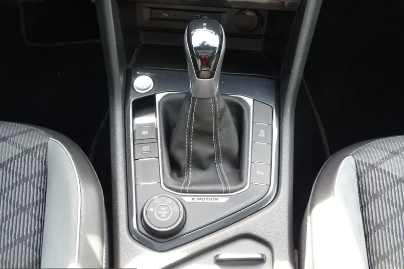 Volkswagen Tiguan din 2022 cu 83.918 km - oferta VOL224540 - foto 17